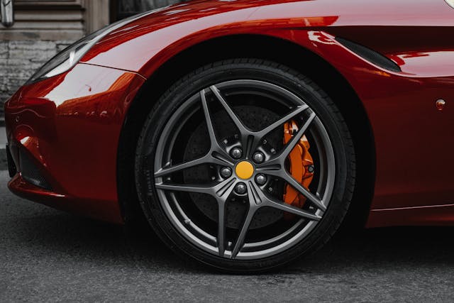 Goedkope bus huren? Rijd extra stijlvol met nieuwe velgen van Wheelpoint! Goedkope bus huren? Rijd extra stijlvol met nieuwe velgen van Wheelpoint!